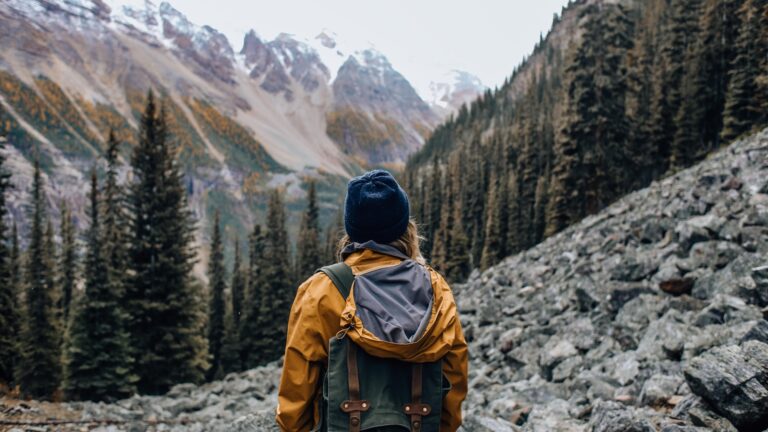 Lire la suite à propos de l’article Préparer sa Première Randonnée en Montagne : Guide Complet pour Débutants